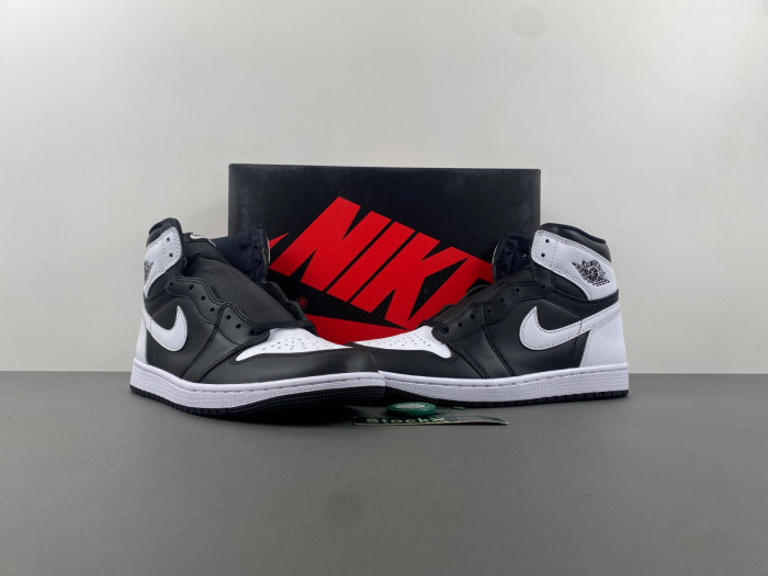 Air Jordan 1 High OG “Reverse Panda  DZ5485-010
