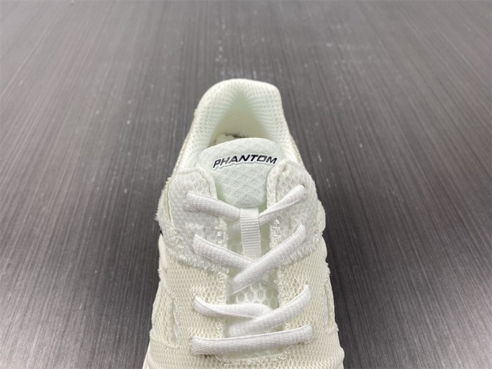 BLCG PHANTOM YEESHOES042101