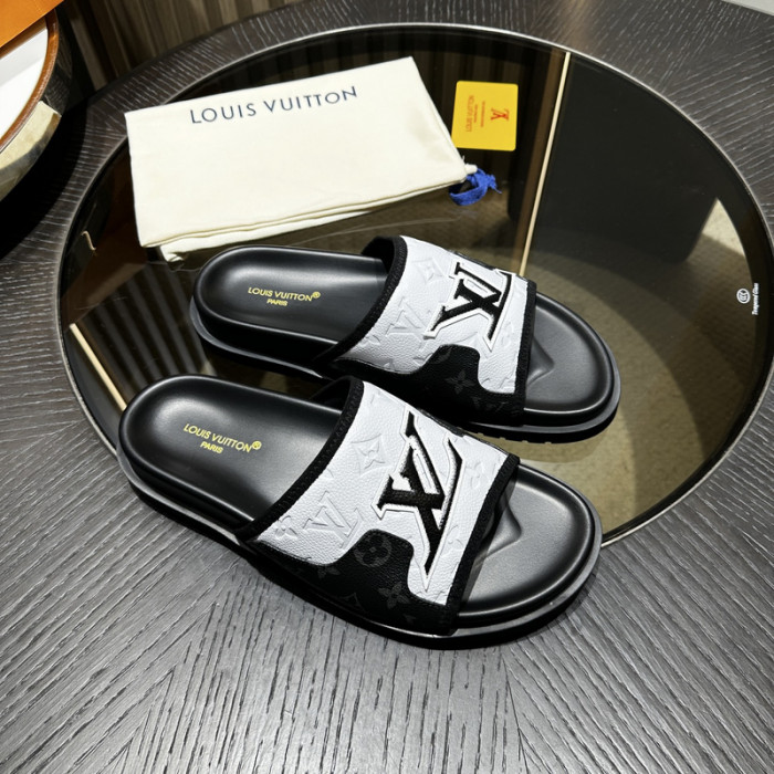 LV SLIPPERS