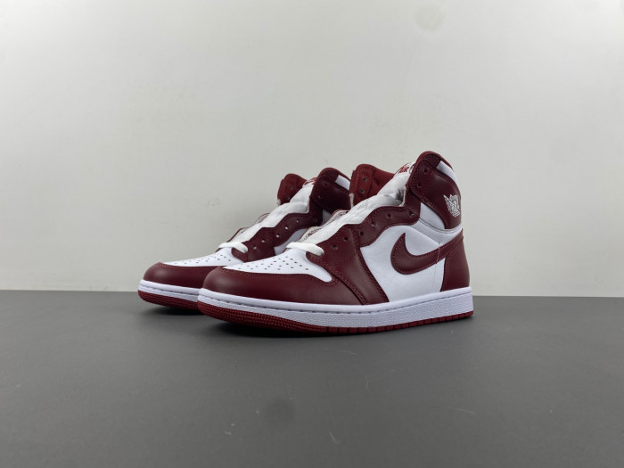 Air Jordan 1 High OG “Team Red”   DZ5485-160
