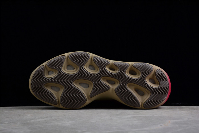 ADIDAS YEEZY 700 V3  “Fade Carbon” GW1814