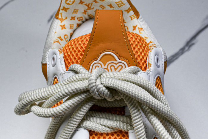 LV SNEAKER LOW  012402