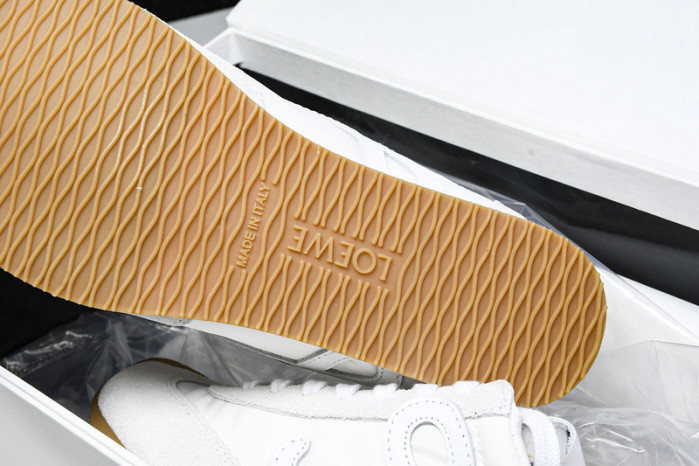 L*0ewe Ballet Runner  LW-FOR08