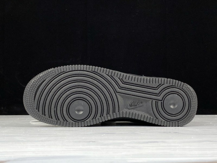 S*p*e x nike air force 1  cu9225-100-001