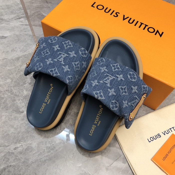 LV SLIPPERS