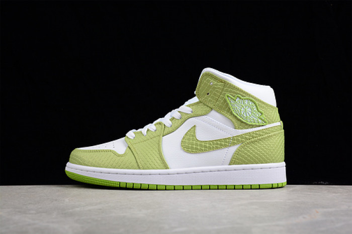 Air Jordan 1 Mid SE 