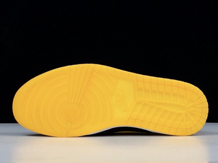 Jordan 1 Retro Mid New Love (2017)  554724-035