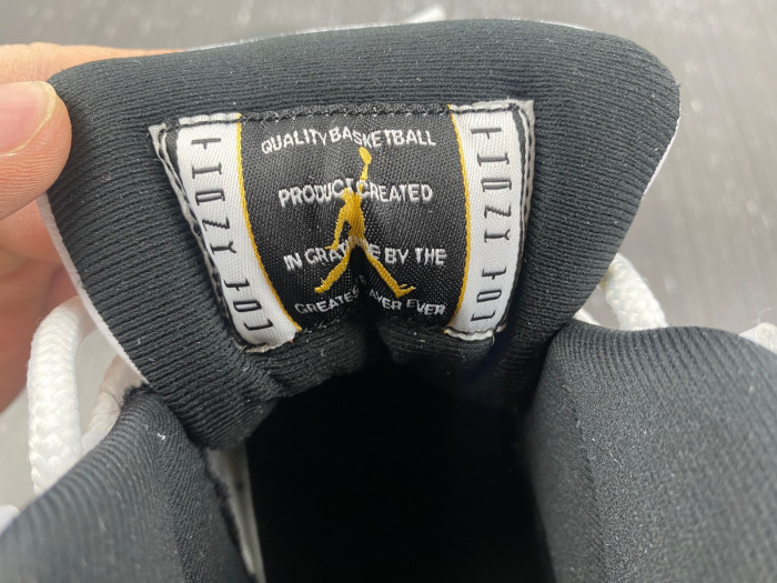 Air Jordan 11“DMP” CT8012-170
