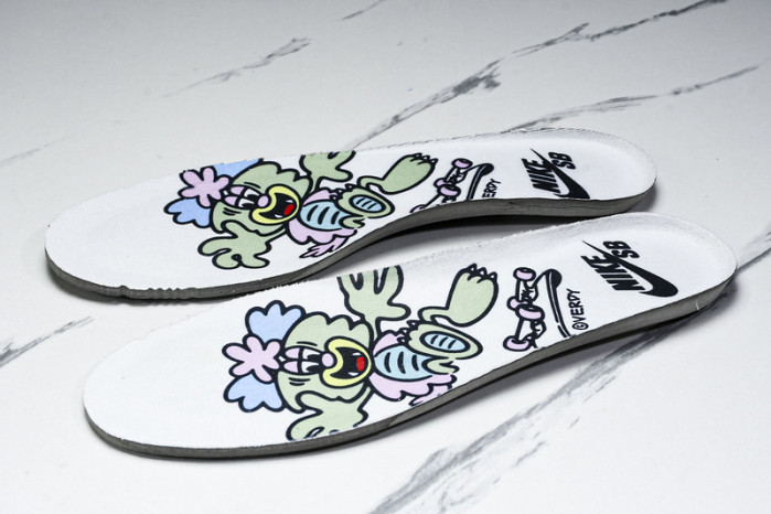 Verdy x Nike SB Dunk Low “Visty” FN6040-400