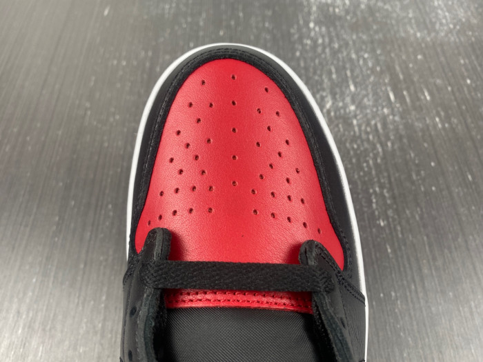 Air Jordan 1 Low OG WMNS “UNC to Chicago” CZ0775-046