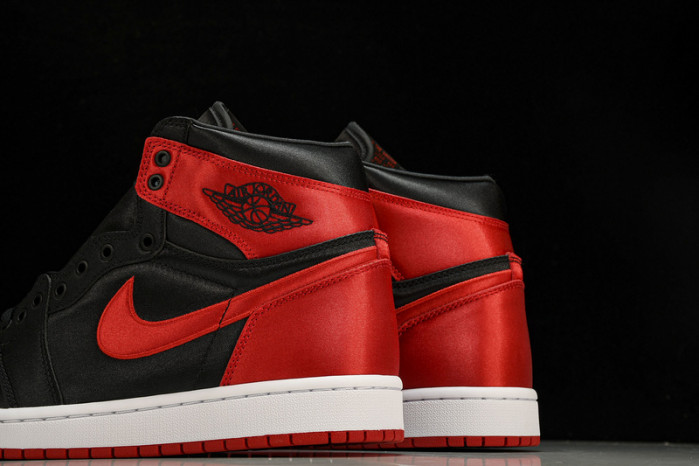Air Jordan 1 High OG WMNS “Satin Bred” FD4810-061