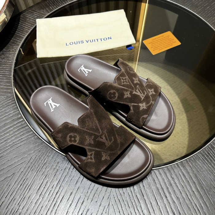 LV SLIPPERS