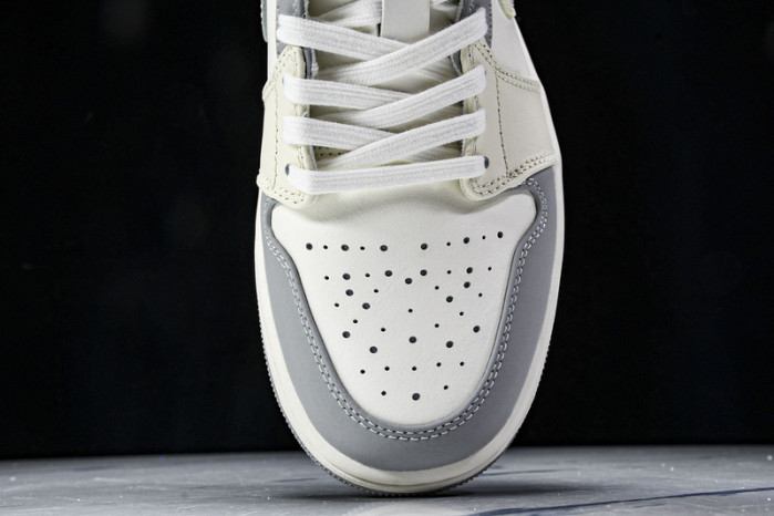 Air Jordan 1 Low  IH7323-100