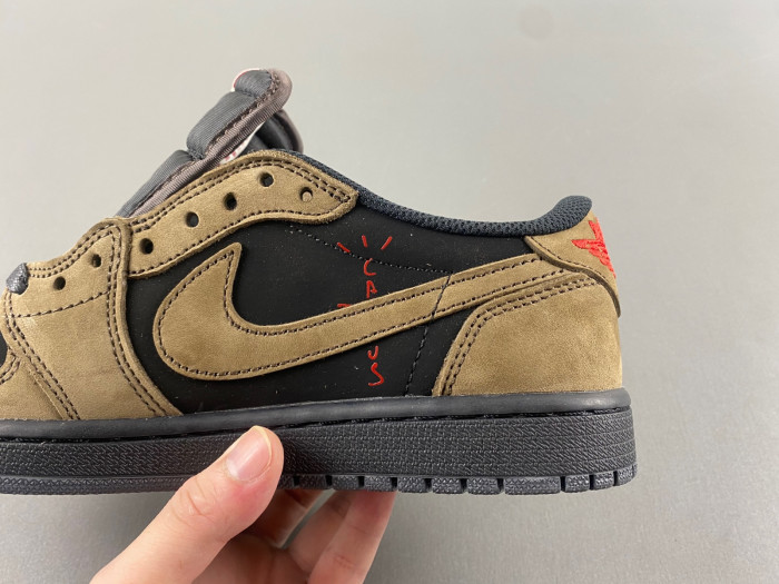 Travis Scott x Air Jordan 1 Low OG DM7866-202