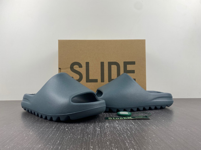 YEEZY SLIDE “Slate Marine” ID2349