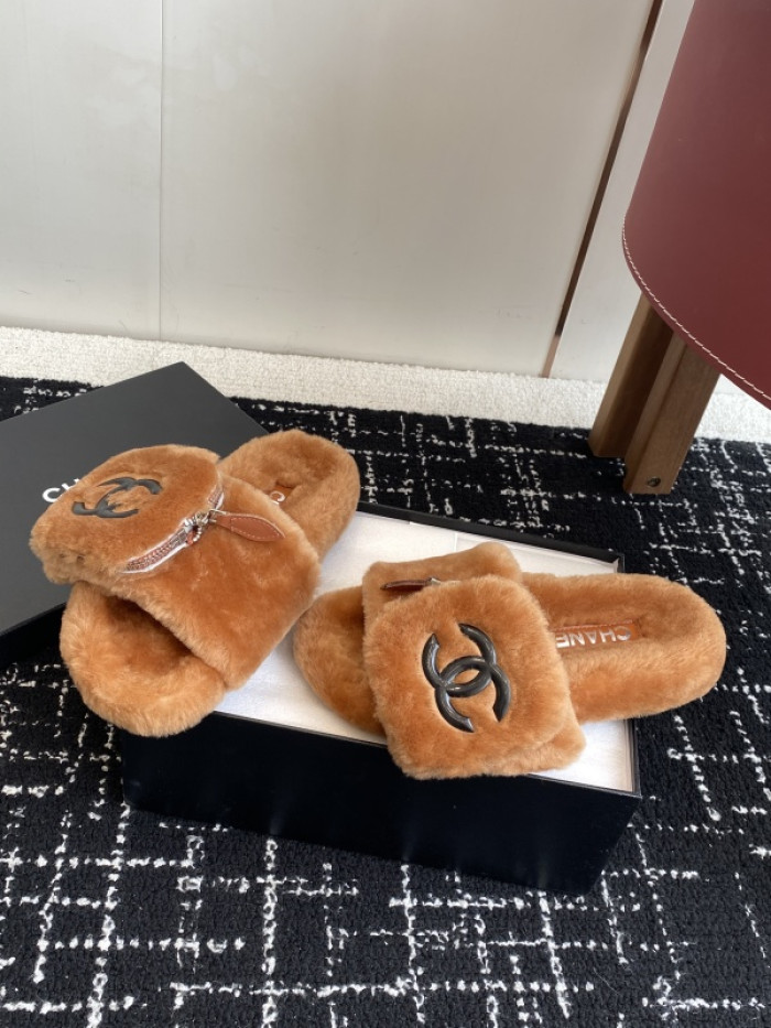 CH*NEL SLIPPERS