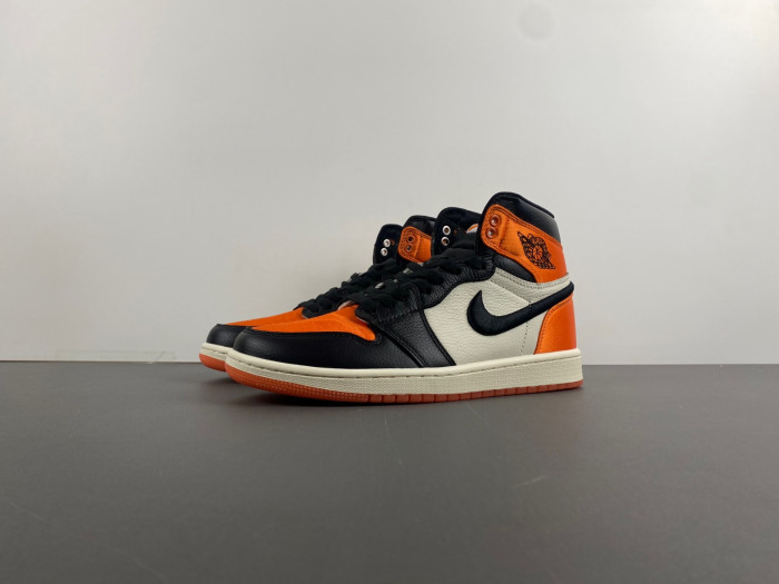 Air Jordan 1 Satin “Shattered Backboard”  AV3725-010