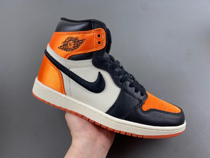 Air Jordan 1 Satin “Shattered Backboard”  AV3725-010