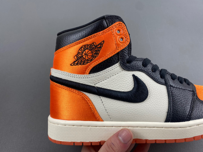 Air Jordan 1 Satin “Shattered Backboard”  AV3725-010