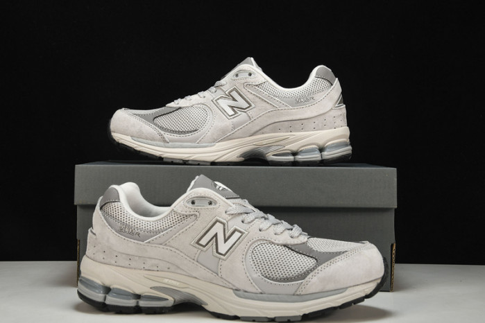 New Balance yeeshoes ML2002RO