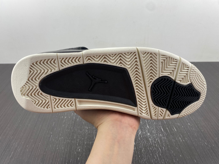 Air Jordan 4 Premium Black  819139-010