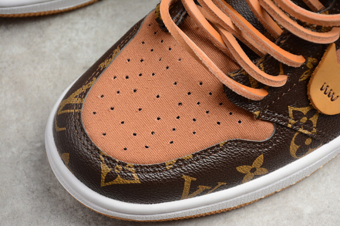 AIR JORDAN 1  AQ0818-158 (WITH CASE)