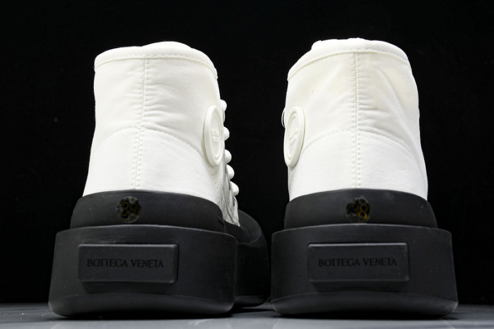 bo*te*ga Ve*ne*ta  jumbo sneaker