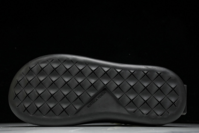 bo*te*ga Ve*ne*ta  jumbo sneaker