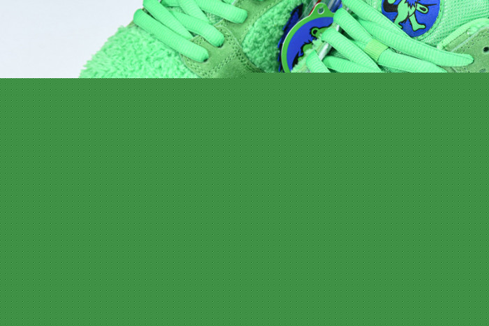Grateful Dead x Nike SB Dunk Low “Green Bear” CJ5378-300