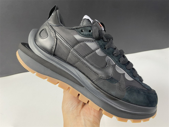 Nike Vaporwaffle Sacai Black Gum DD1875-001
