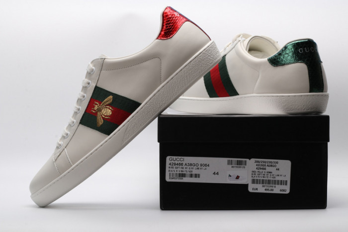 G*u*i ace embroidered low-top sneaker white with bee