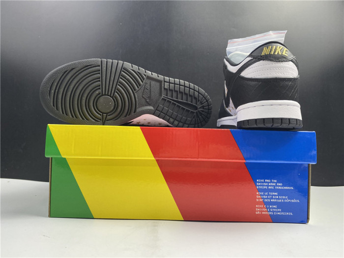 nike sb dunk low S*p*e stars black (2021)  dh3228-102