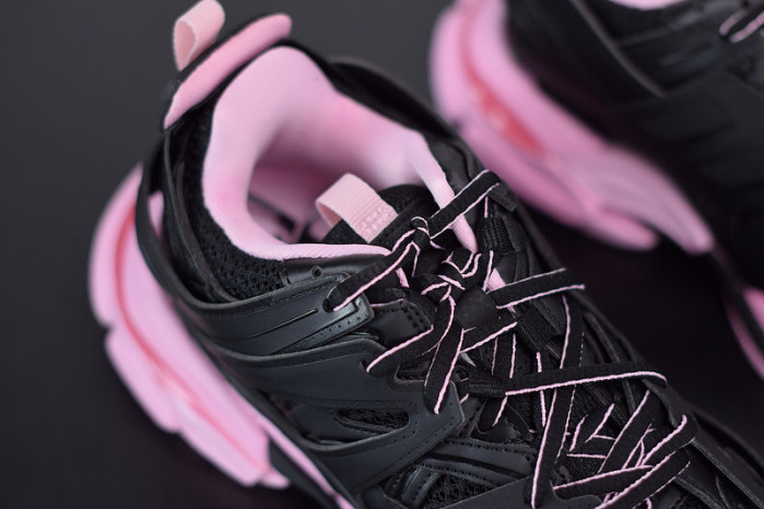 BLCG Track Trainer pink and black 542436 W3AC1 1050