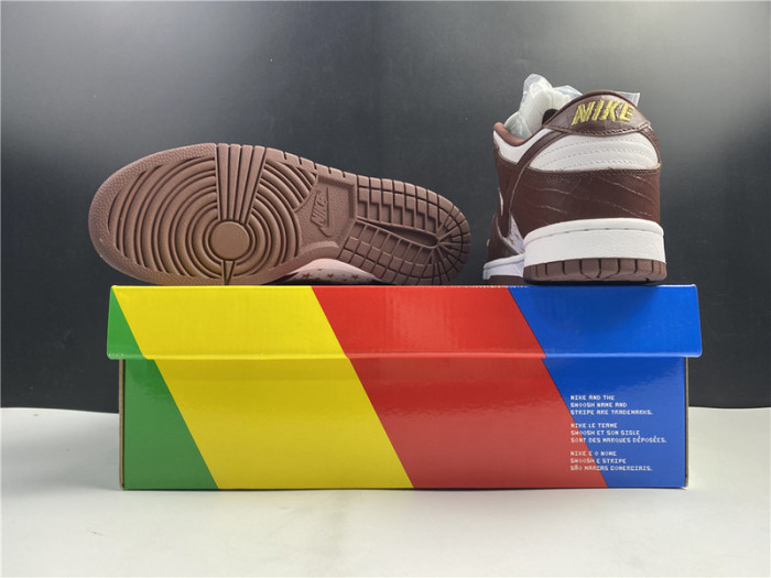 nike sb dunk low S*p*e stars barkroot brown (2021)  dh3228-103