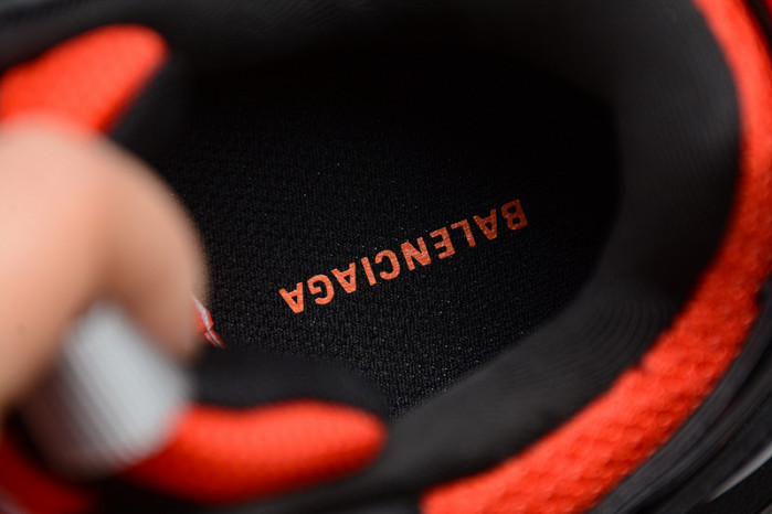 BLCG Track Trainer  Red And Black 542023 W1GB8 5201