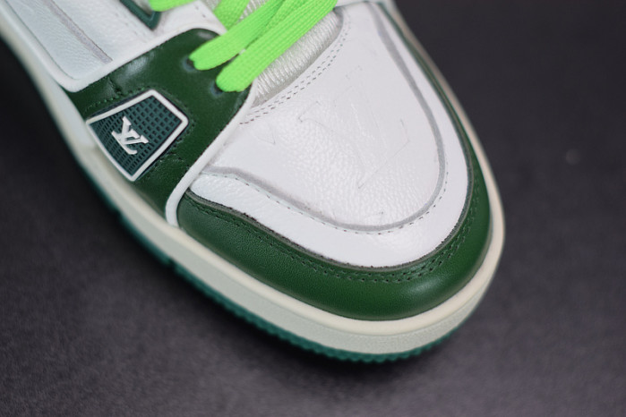 LV SNEAKER LOW YEE-001