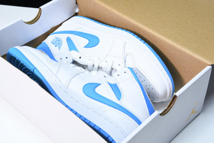 Air  Jordan 1 Mid UNC (W)  BQ6472-114