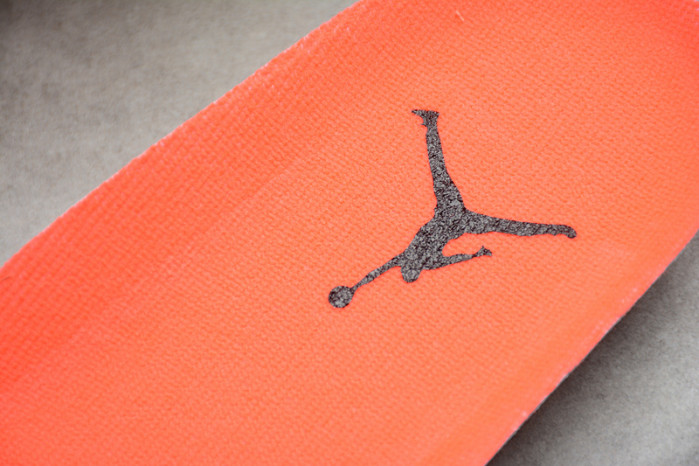 Air Jordan 4 “Starfish” CW7183-100