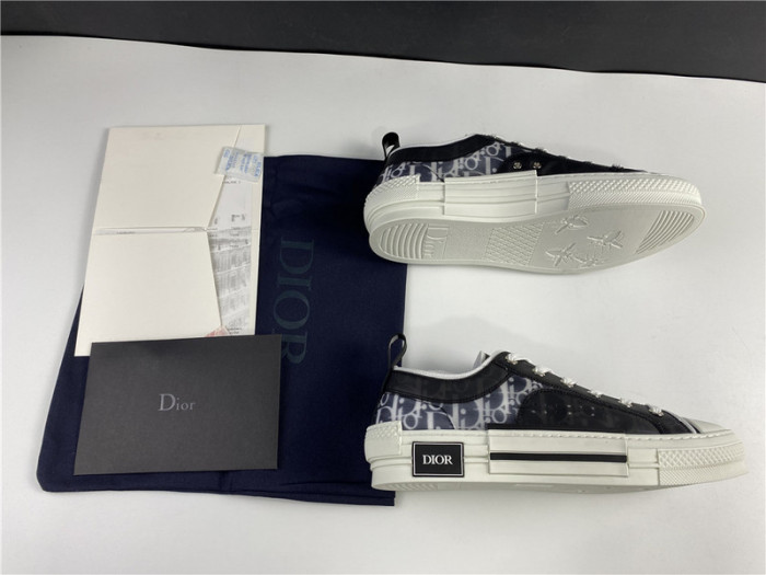 D10R B23 Sneakers Low Top