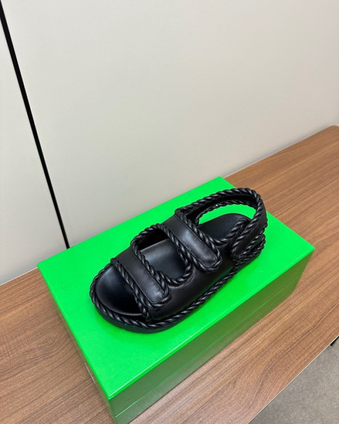 B0TTEGA VENETA  SLIDES