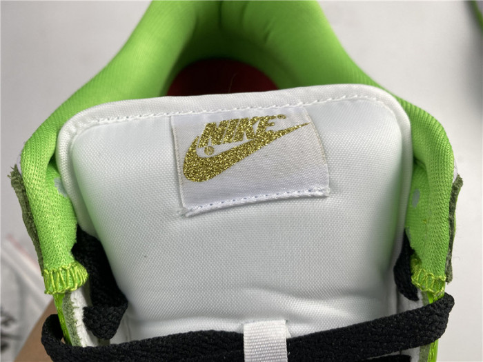 nike sb dunk low S*p*e stars mean green (2021) dh3228-101