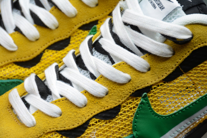 Nike Vaporwaffle sacai Tour Yellow Stadium Green CV1363-700