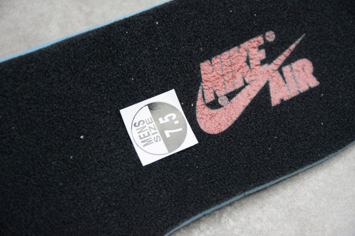 Air Jordan 1 Retro High Bred Toe 555088-610