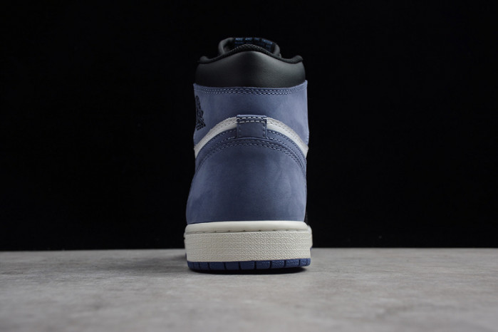 AIR JORDAN 1 RETRO HIGH OG “BLUE MOON” 555088-115