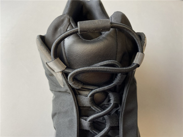 ADIDAS YEEZY BOOST 700 MNVN TRIPLE BLACK - FV4440