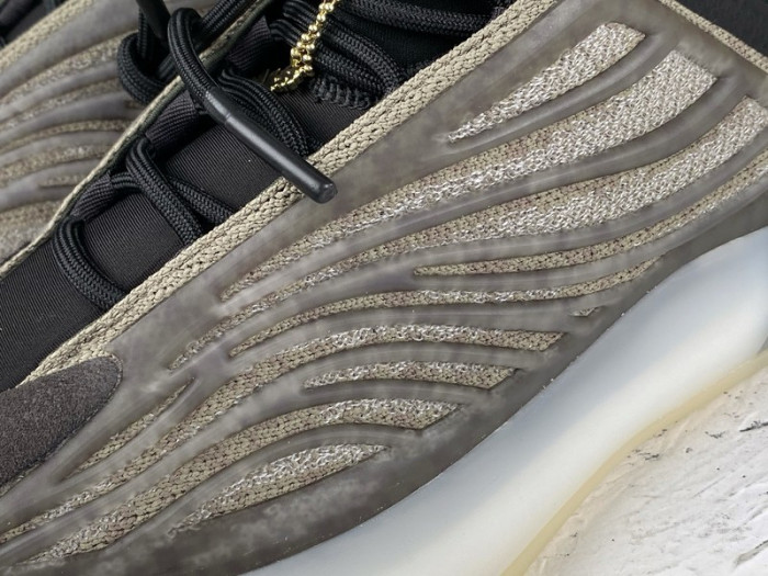 Adidas Yeezy QNTM Barium  H68771