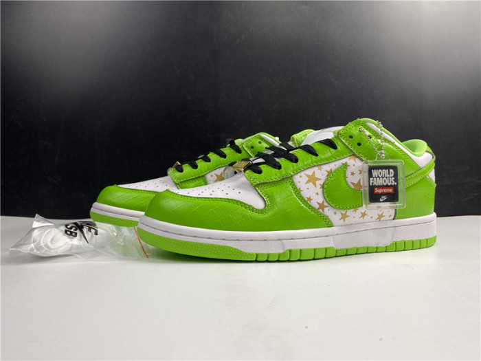 nike sb dunk low S*p*e stars mean green (2021) dh3228-101
