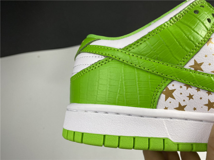 nike sb dunk low S*p*e stars mean green (2021) dh3228-101