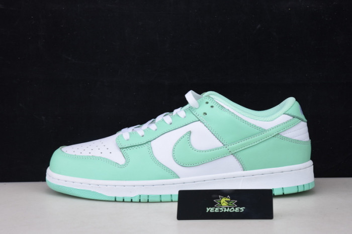 Nike Dunk Low Green Glow (W)  DD1503-105